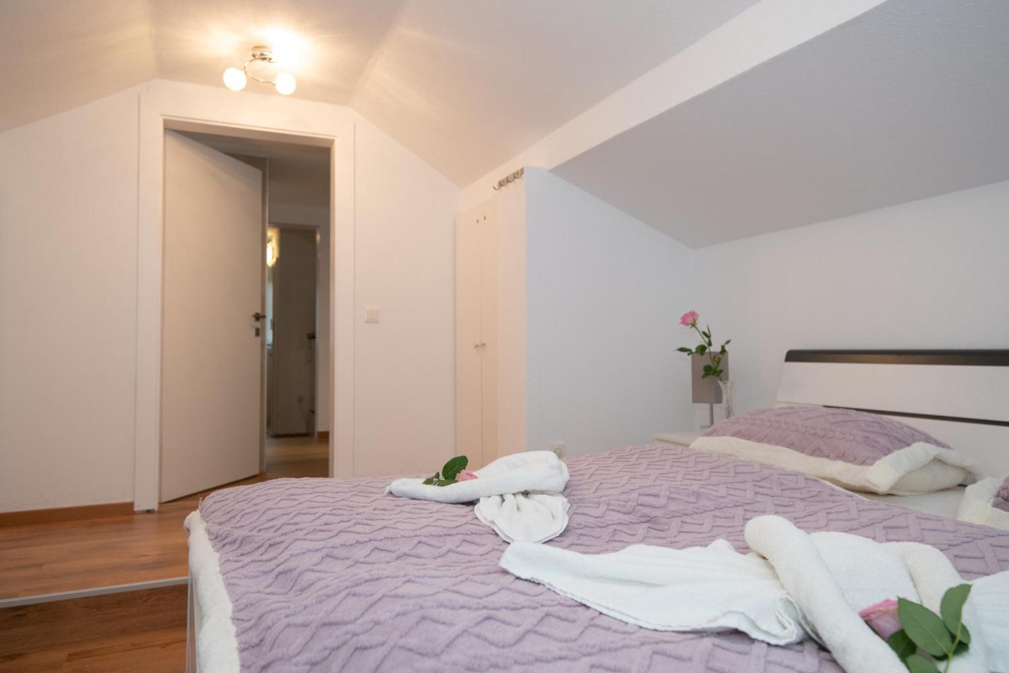 Ferienwohnung Waldblick, Faaker See Oberaichwald  Exteriér fotografie